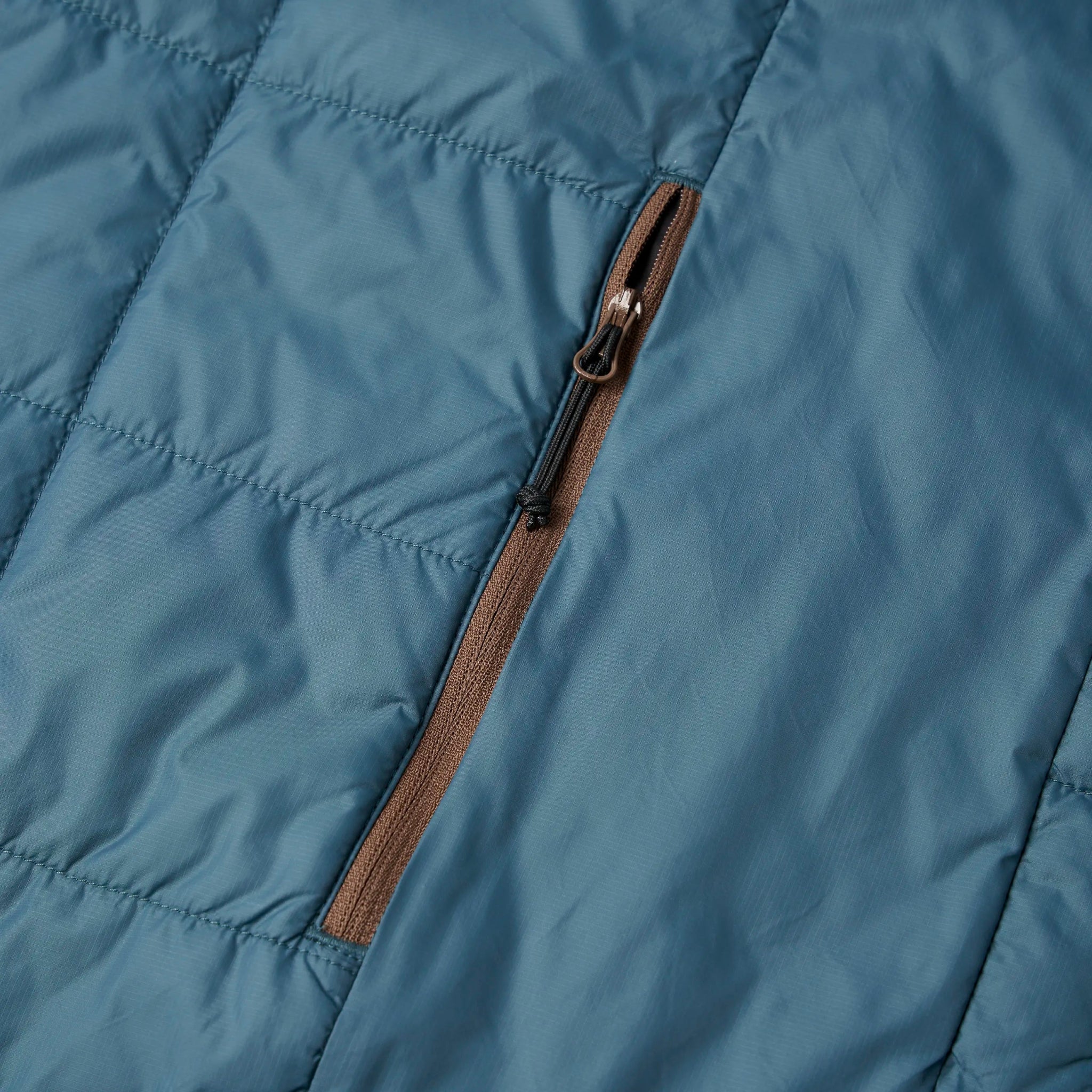 W's Seasonal Lightweight Insulated Vest - Image 6