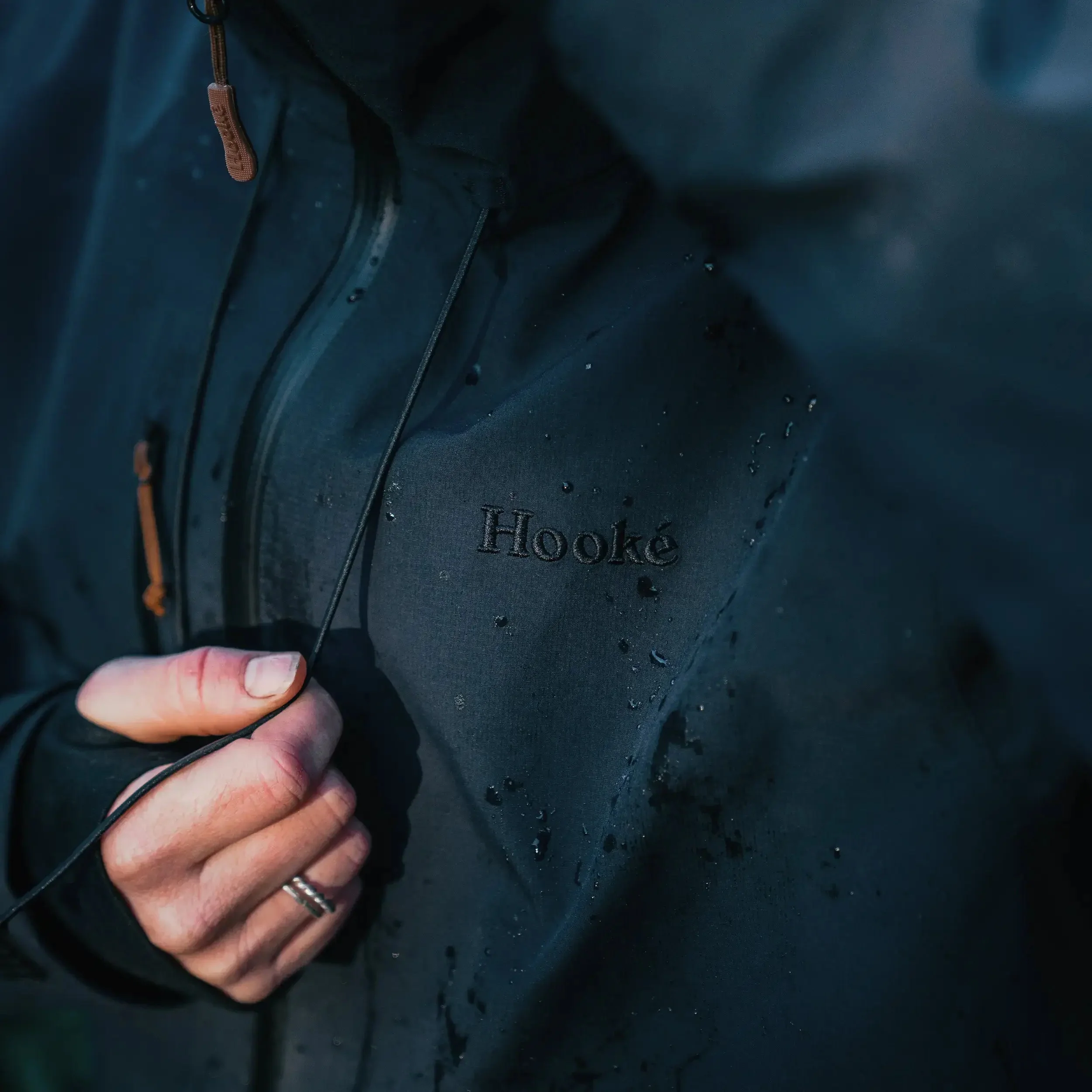 W's Cascapedia Hardshell Jacket - Image 6