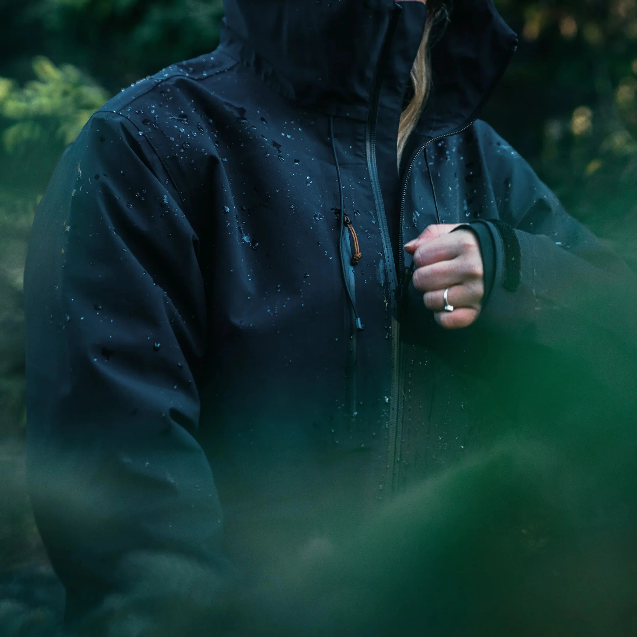 W's Cascapedia Hardshell Jacket - Image 7