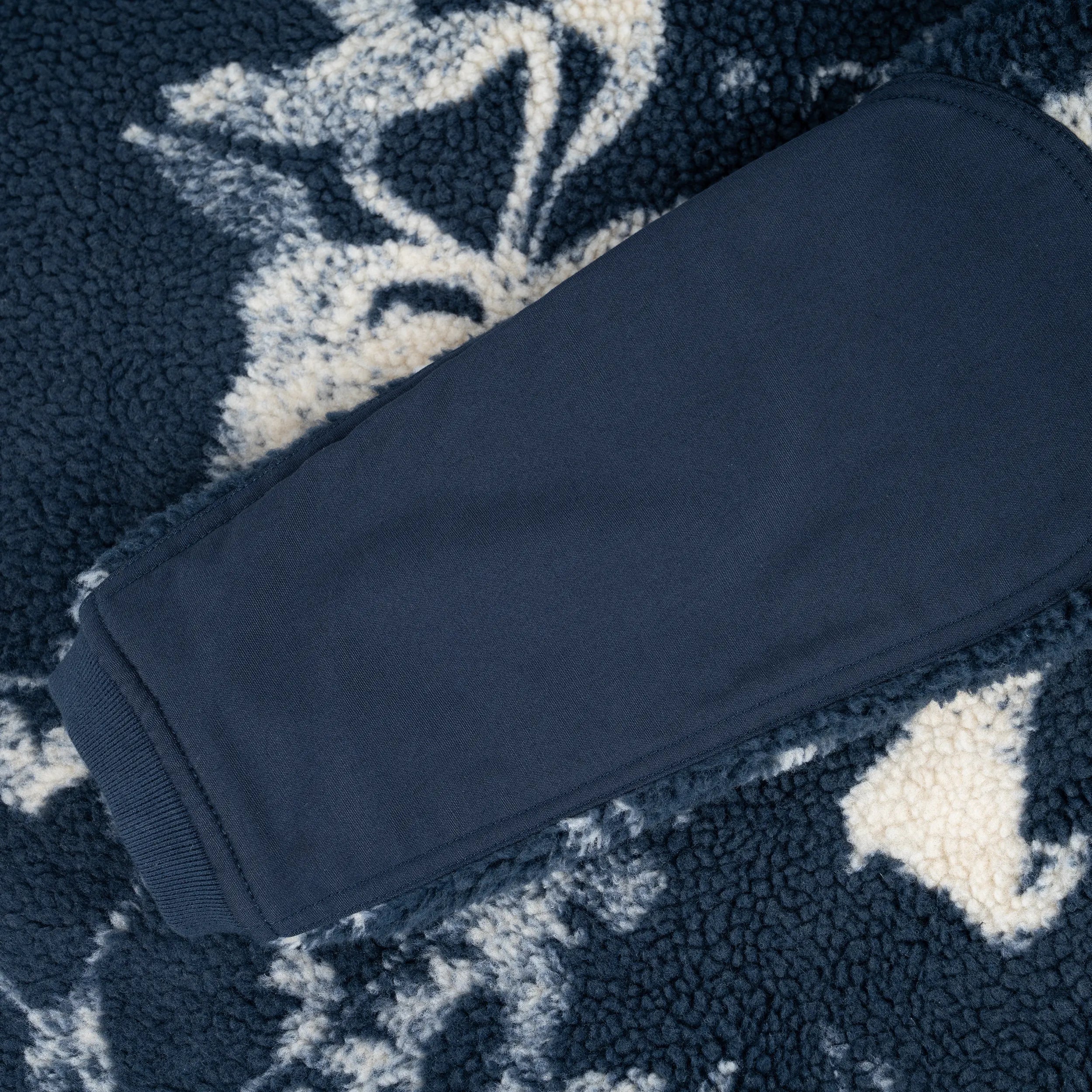 W's Rabaska Pile Fleece Jacket - Image 6